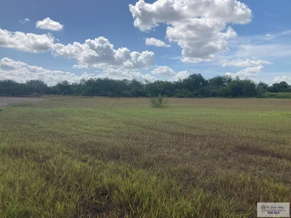 S McCullough St, San Benito, TX 78586