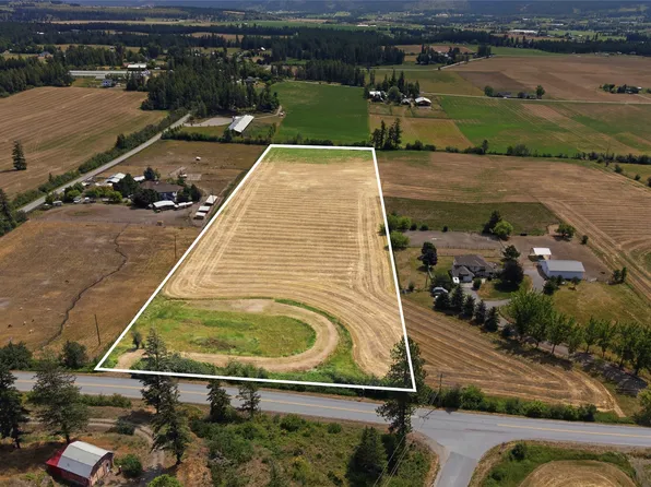 4376 Salmon River Rd, Spallumcheen, BC V0E 1B4