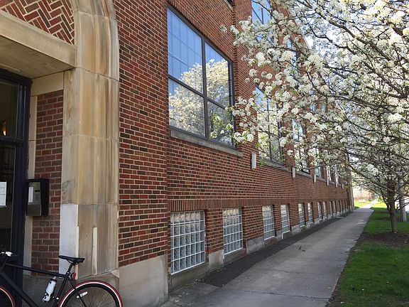 2nd image of 8205 Franklin Blvd APT 4