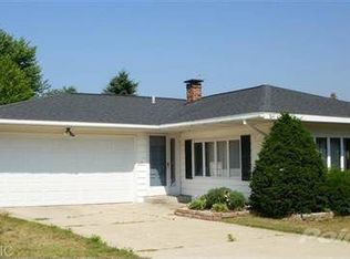 611 N Lavinia St, Ludington, MI