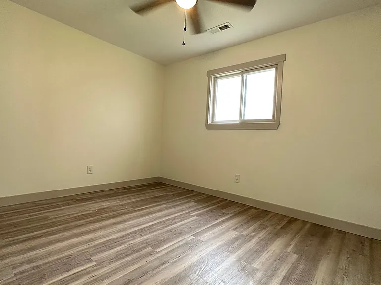 326 W Kenwood Dr #10 — Photo 6