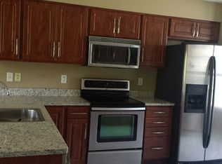 2709 Canterbury Dr, Imperial, PA