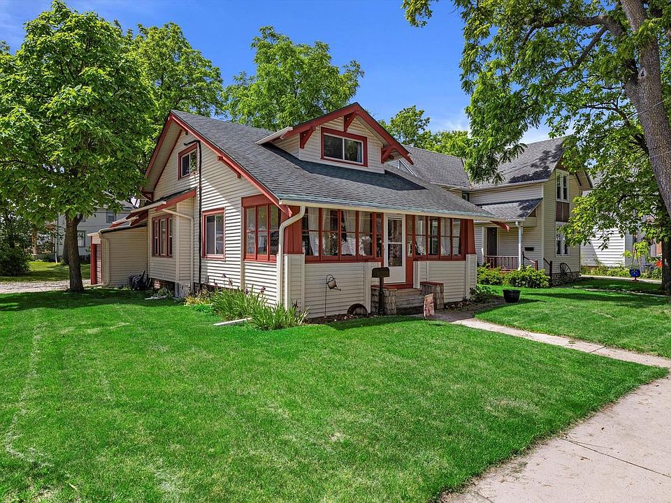 1st image of 925 Beechwood AVENUE
