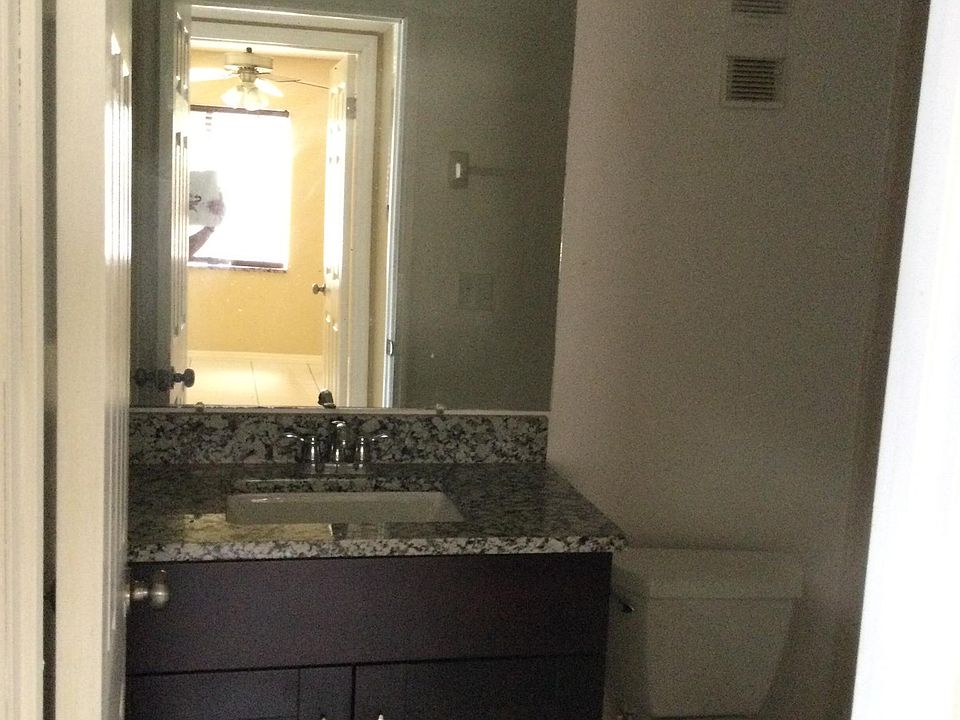 2nd image of 1434 El Paso Ave