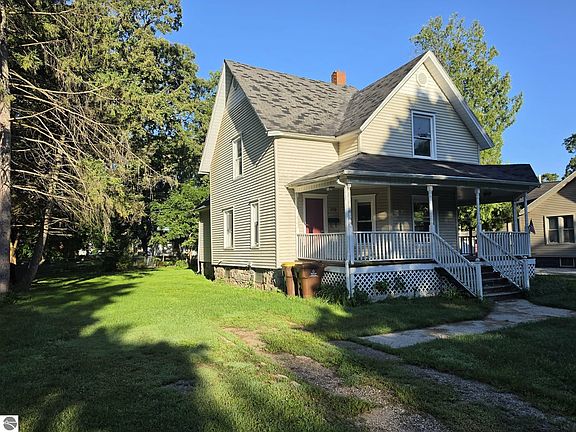 3rd image of 120 Moyer Ave