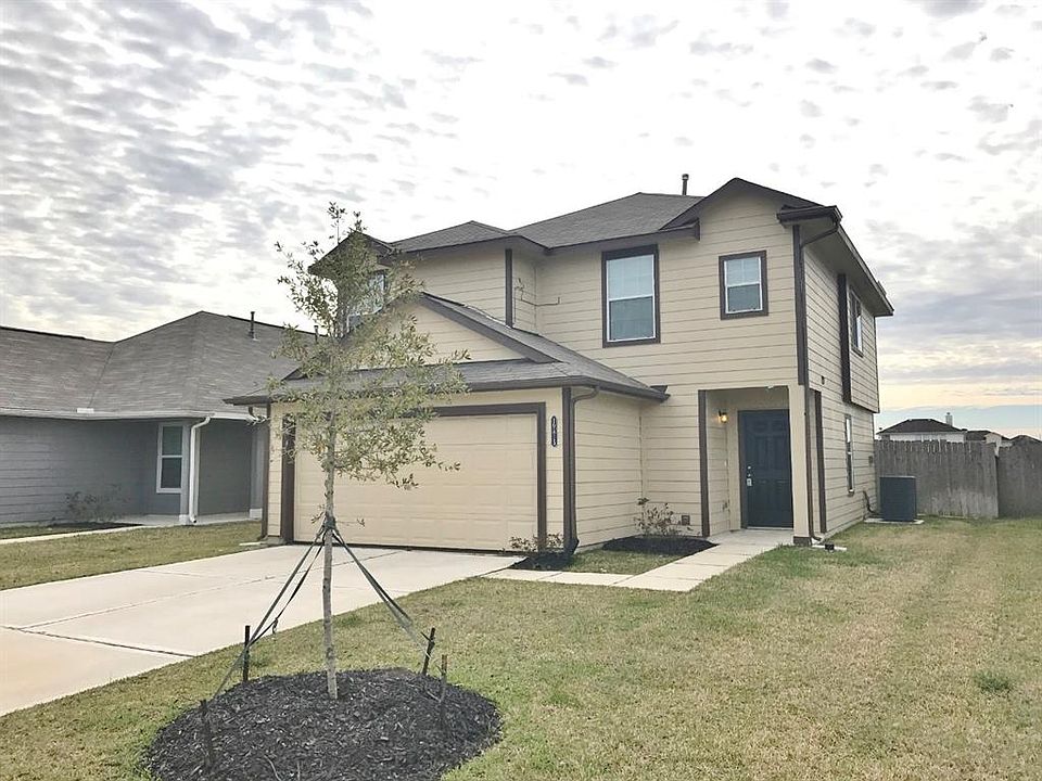 1st image of 19415 Plantation Maple Dr
