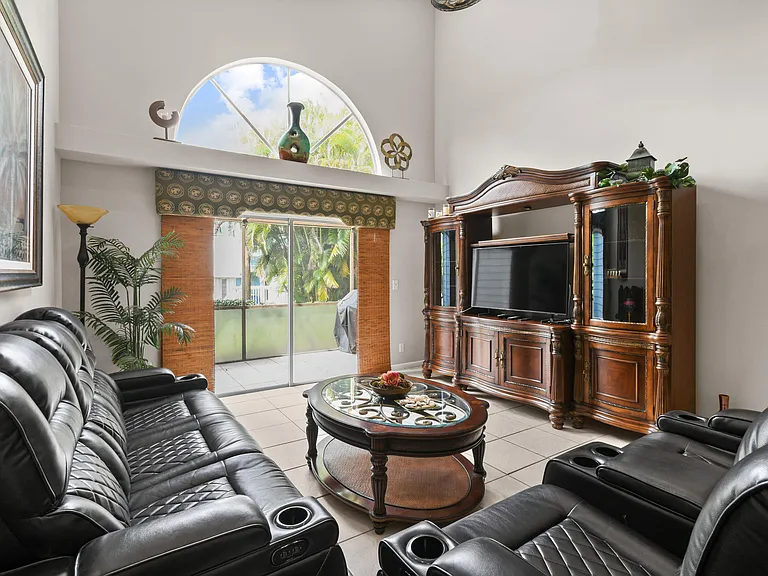 1003 Ocean Dunes Cir — Photo 5