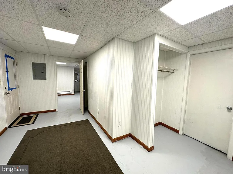 111 King St #BS — Photo 8