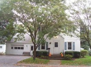 5 Chestnut St, Phelps, NY 14532