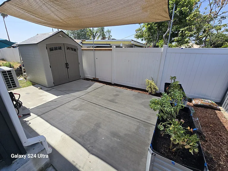 4861 La Rica Ave #B — Photo 4