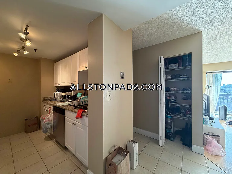 15 N Beacon St #703 — Photo 2
