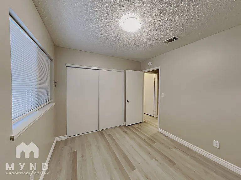 1602 Mapleleaf St — Photo 14