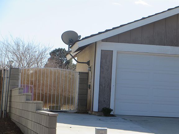 2nd image of 11557 Faywood Ave