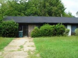 4132 Oak St, Montgomery, AL 36105