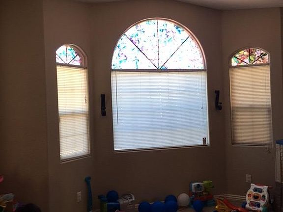 4th image of 16839 Odell Ave