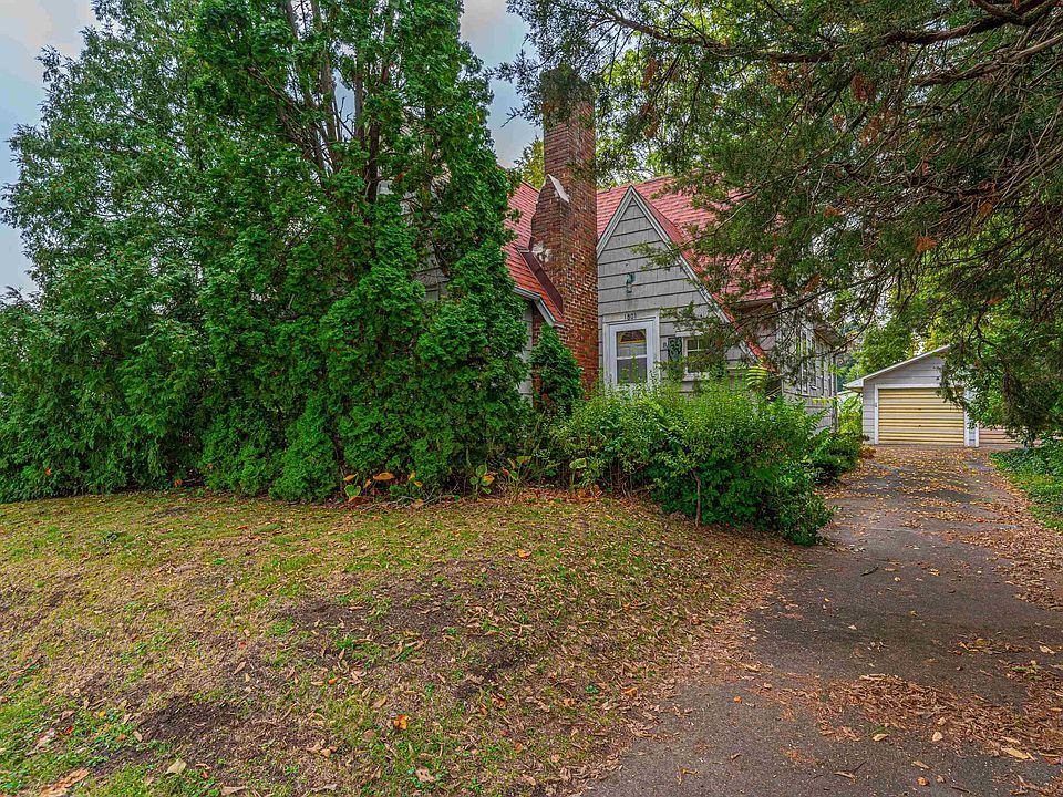 1st image of 1801 Broadway St