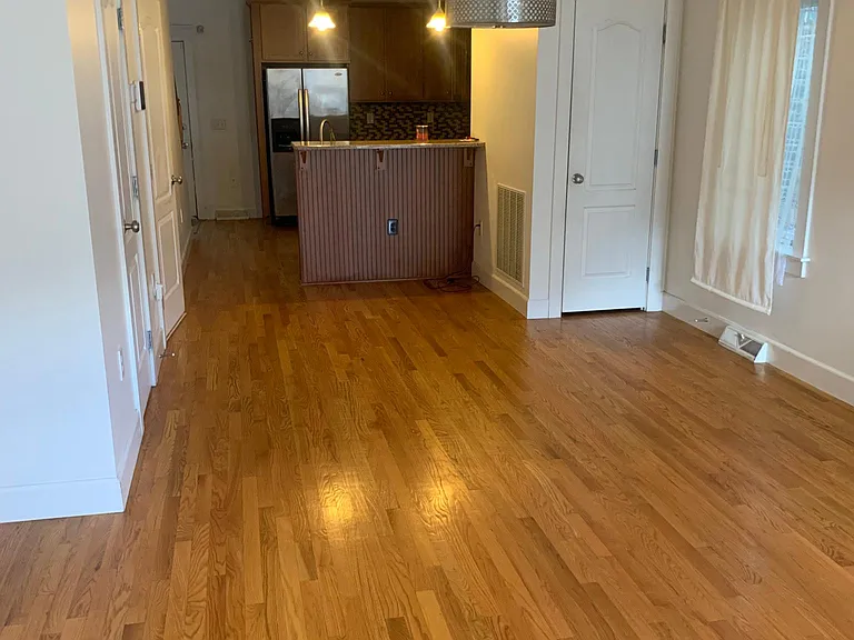 336 Leverington Ave — Photo 23