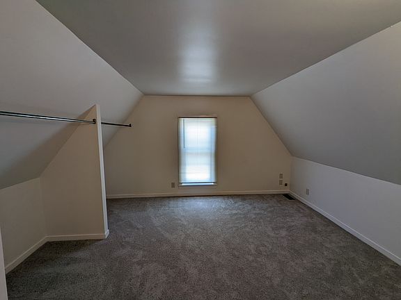 5th image of 627-629 S Marion St #2