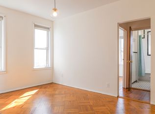 582 17th St #2R, Brooklyn, NY 11218
