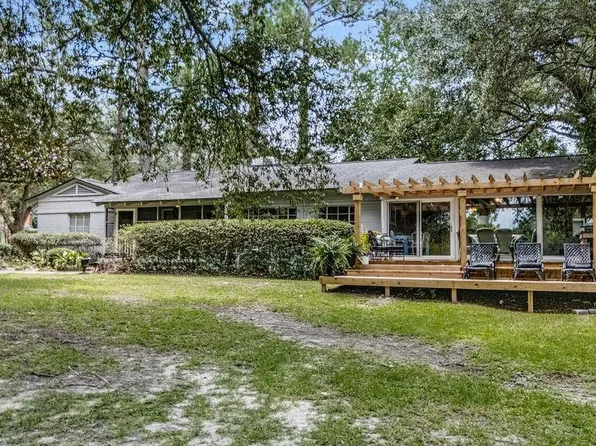 910 Willowbank Rd., Georgetown, SC 29440