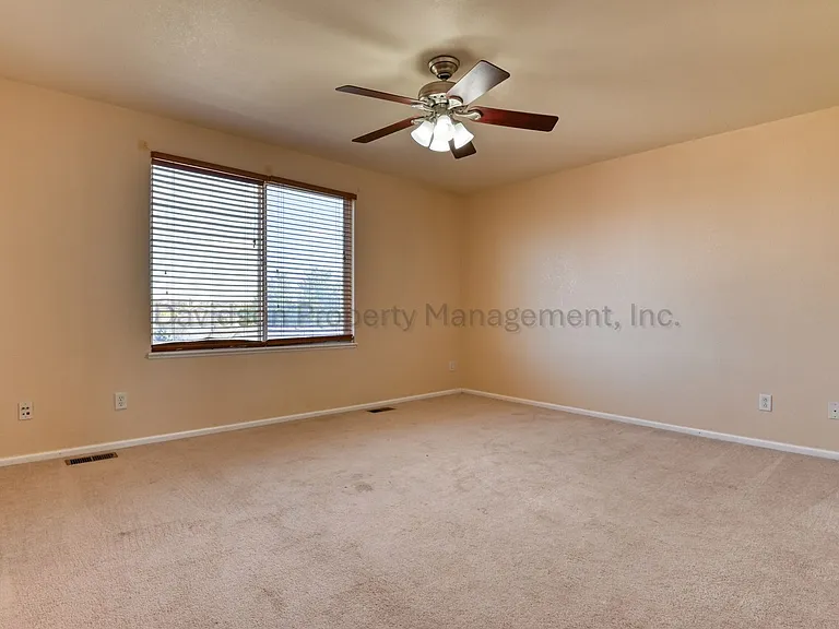 4173 Knollvale Dr — Photo 11