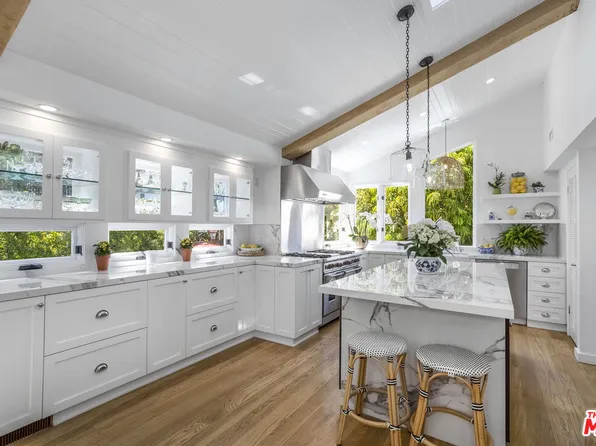 2205 Beverly Glen Pl, Los Angeles, CA 90077