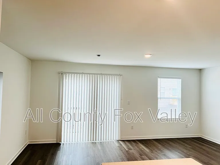 879 Briar Glen Ct — Photo 13
