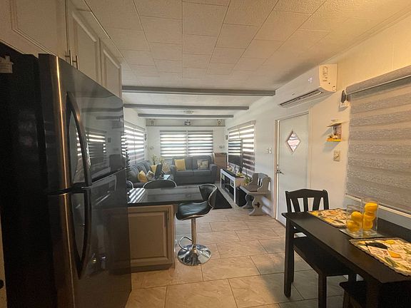 5th image of 1002 Elm Ave #111