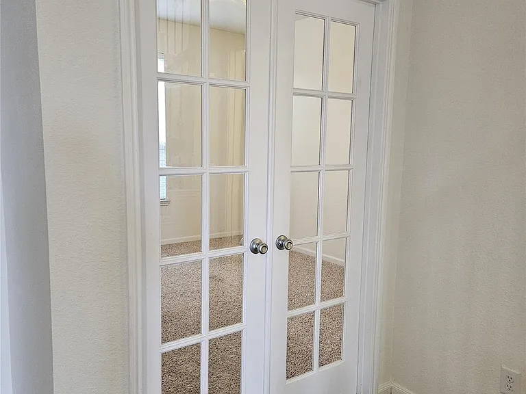 22326 Davenport Downs Ln — Photo 3