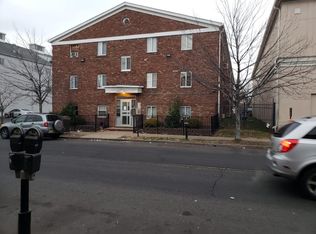 75 Prince St APT 2K, Elizabeth, NJ 07208