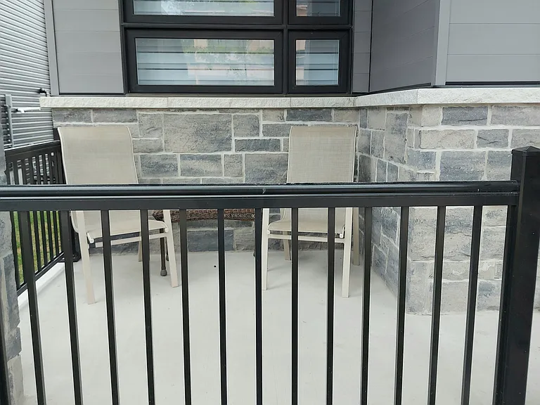 92 Berkely St #UPPER — Photo 33