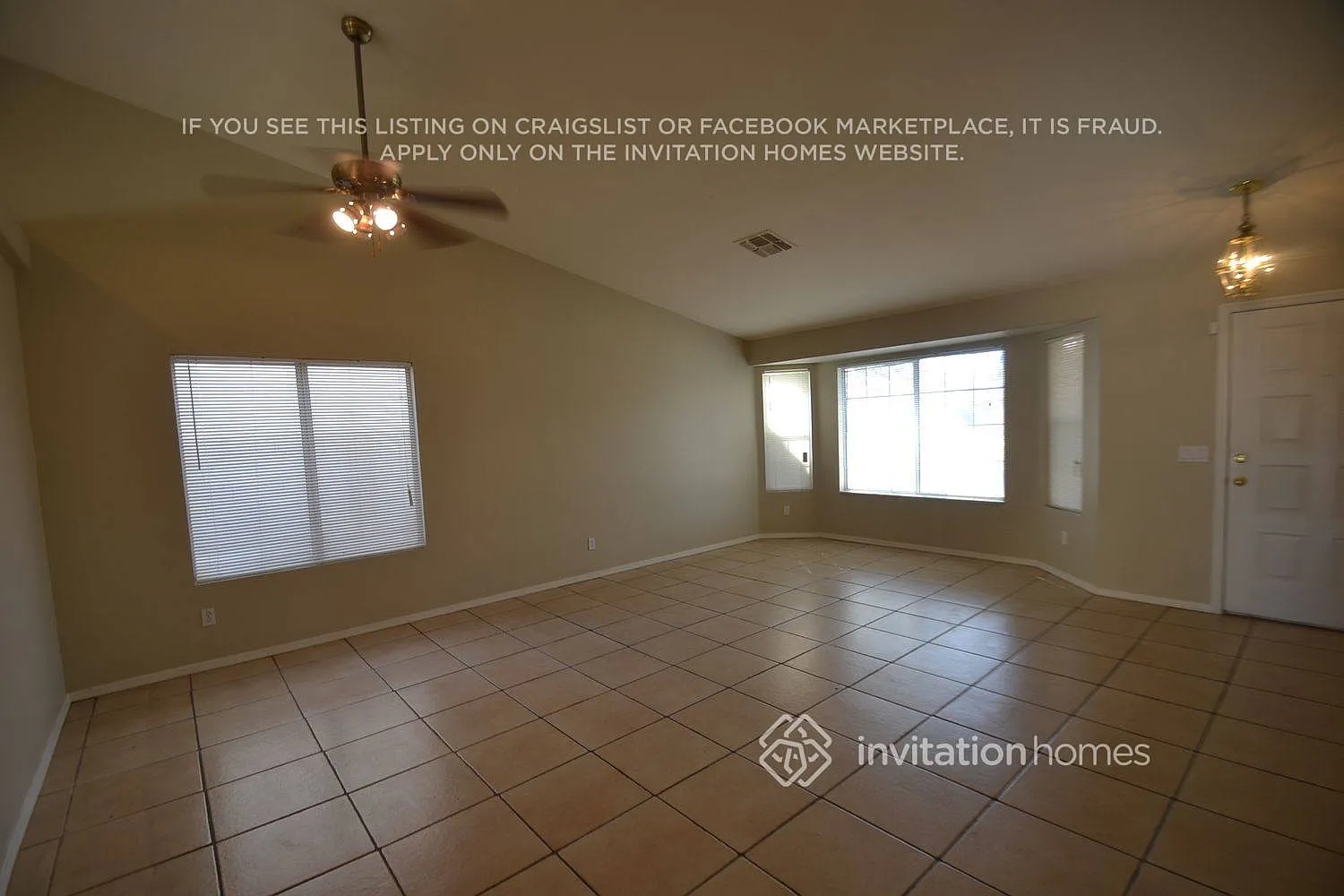 8554 W Holly St Phoenix, AZ 85037 — Photo 2