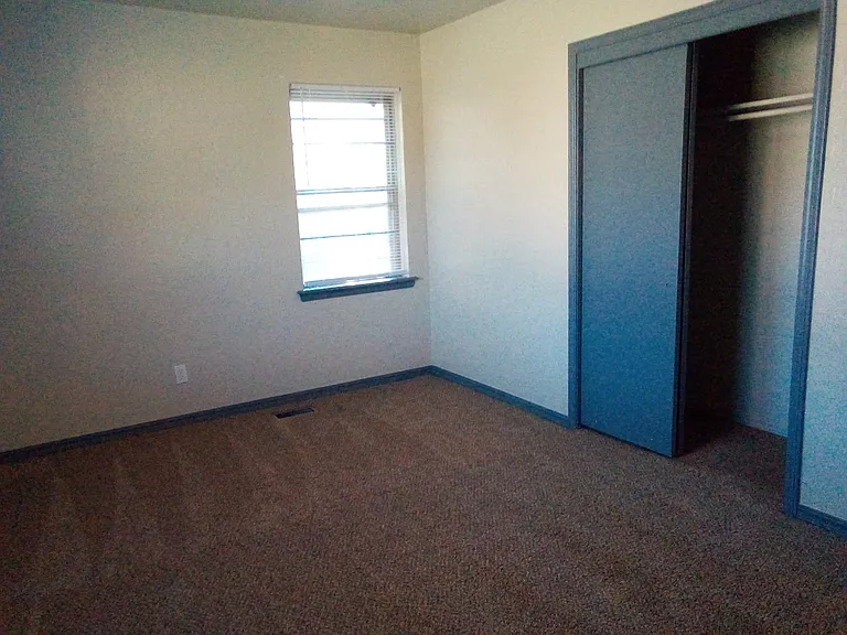 1318 SW 42nd St — Photo 18