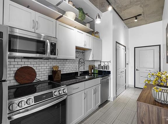 3rd image of 851 Front St #610