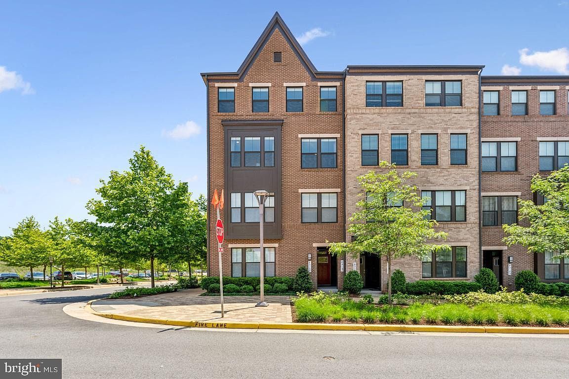 45157 Kincora Dr, Sterling, VA 20166 Zillow