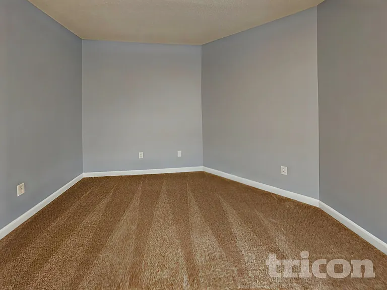 410 Fox Trot Dr — Photo 14