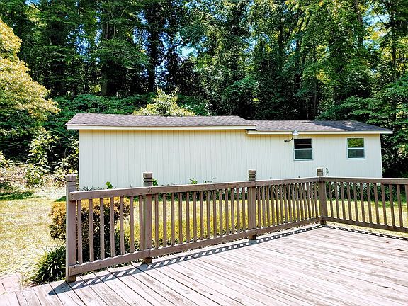 2nd image of 137 Venna Ave