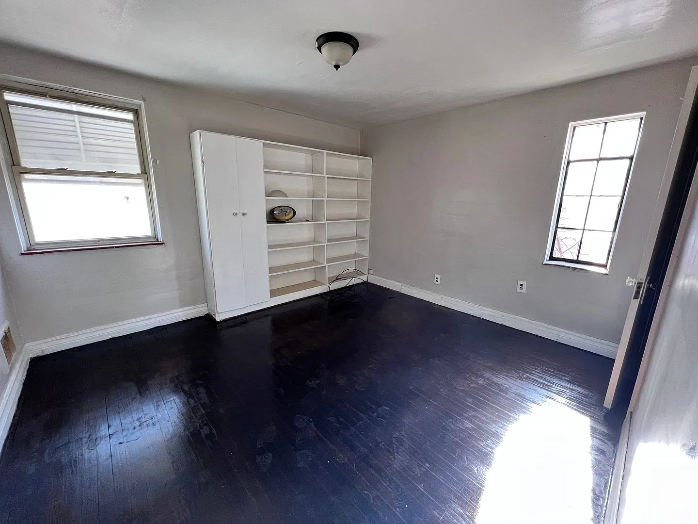 3 Bedroom 1 Bath Home in Detroit — Photo 4