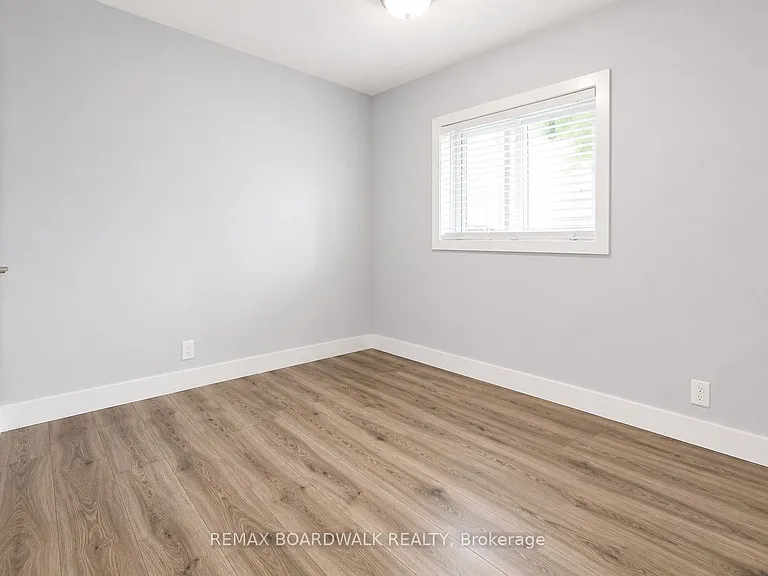 332 Shakespeare St #1 — Photo 20