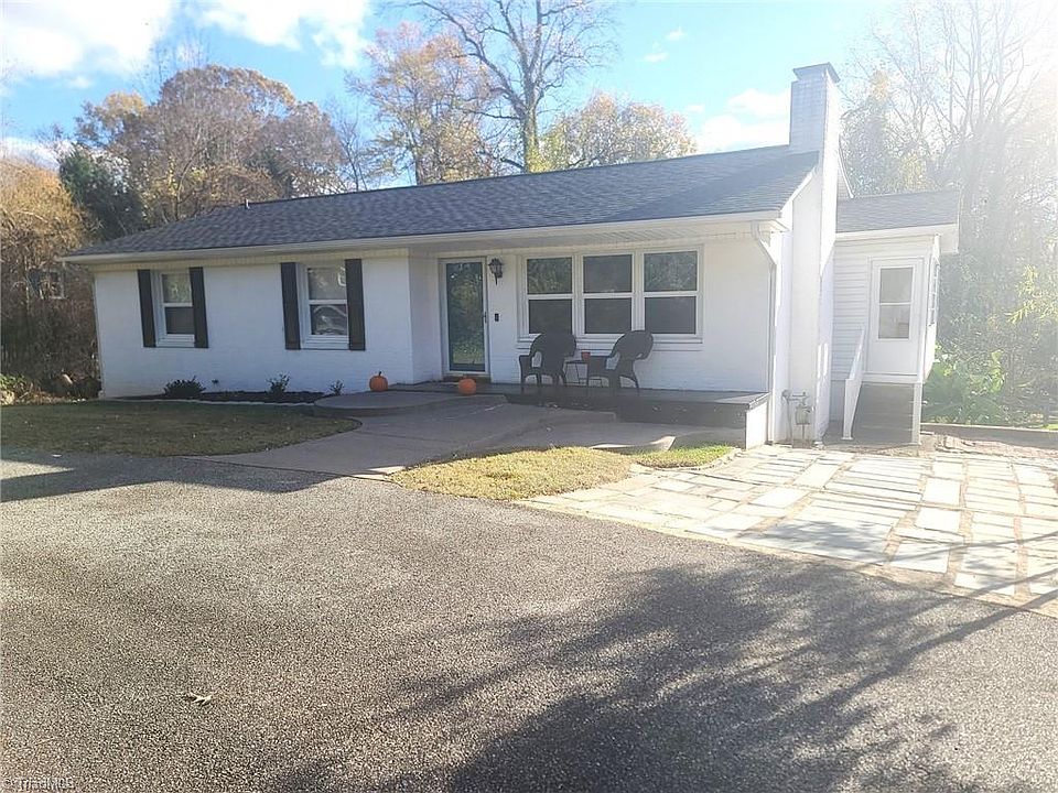 1st image of 200 Blake St