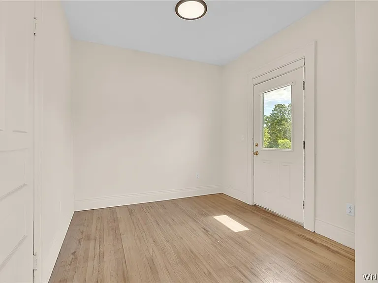 2206 Main St #2 — Photo 7