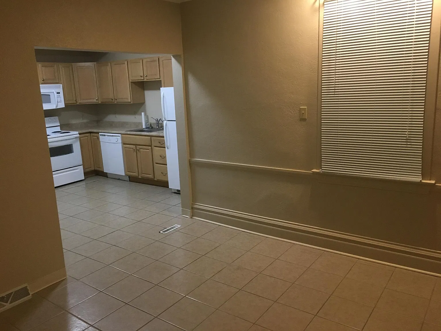 241 Union Street — Photo 3