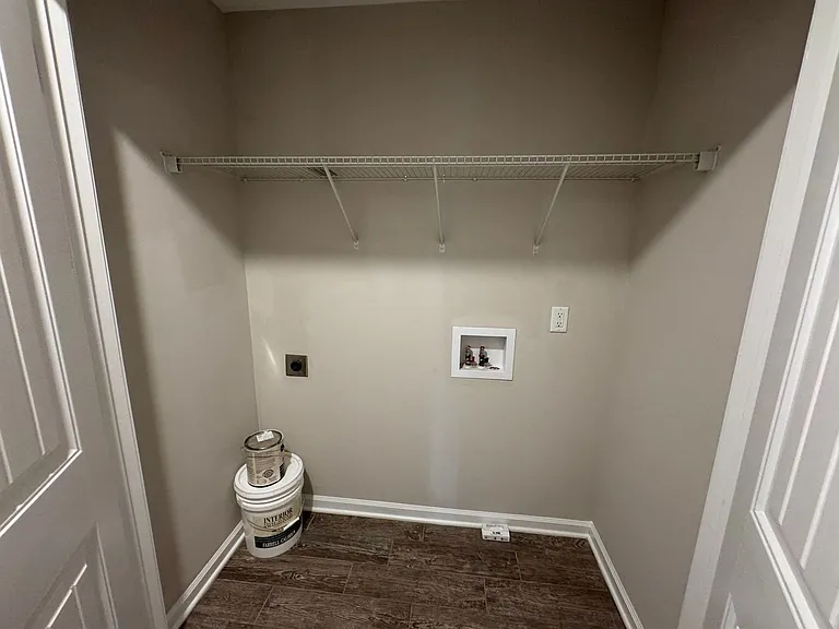 1529 Gambill Wood Dr — Photo 8