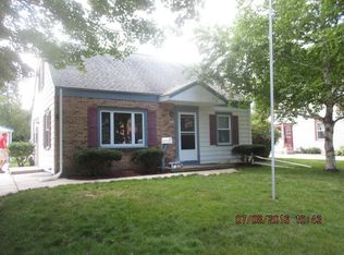 8911 W Harrison Ave, West Allis, WI 53227