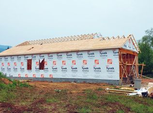 402 Brookside Dr, Elizabethton, TN 37643