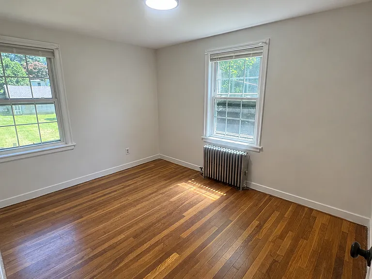 93 E Main St #93 — Photo 6