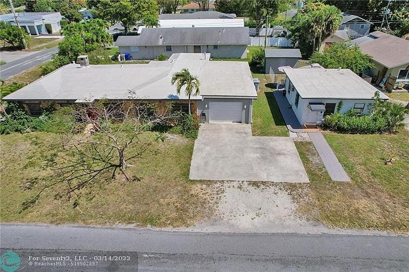 1st image of 138 NE 13th Ave #140