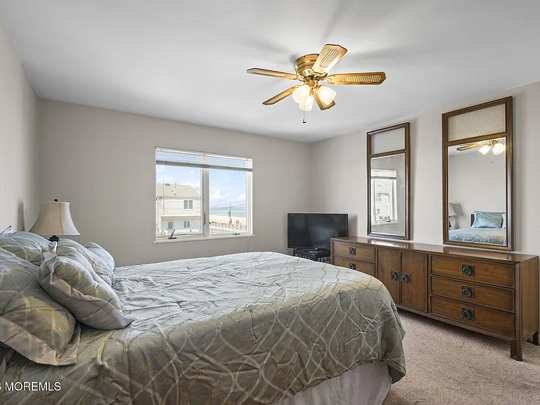 5 Vine Ct — Photo 15