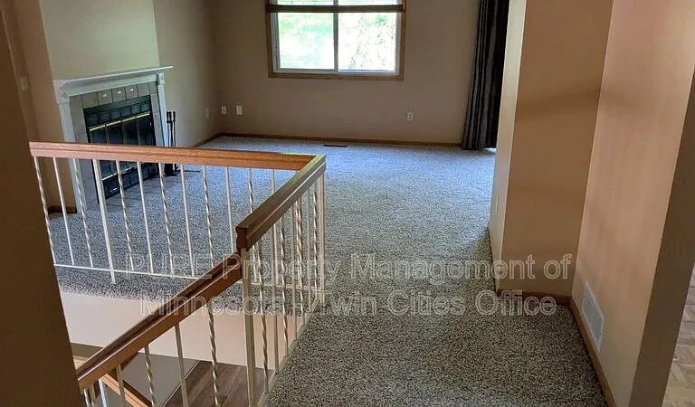 3299 Juliet Dr — Photo 3