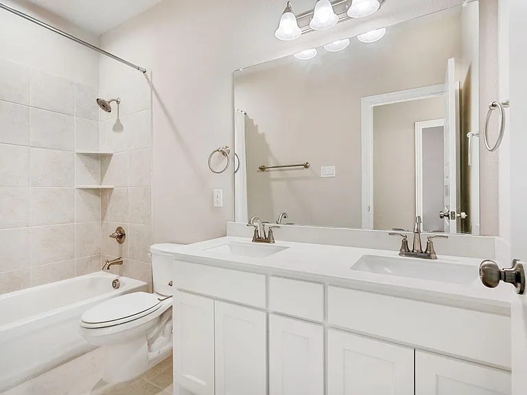2041 Layla Dr — Photo 16